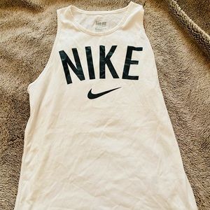Women’s White Nike Tank XS